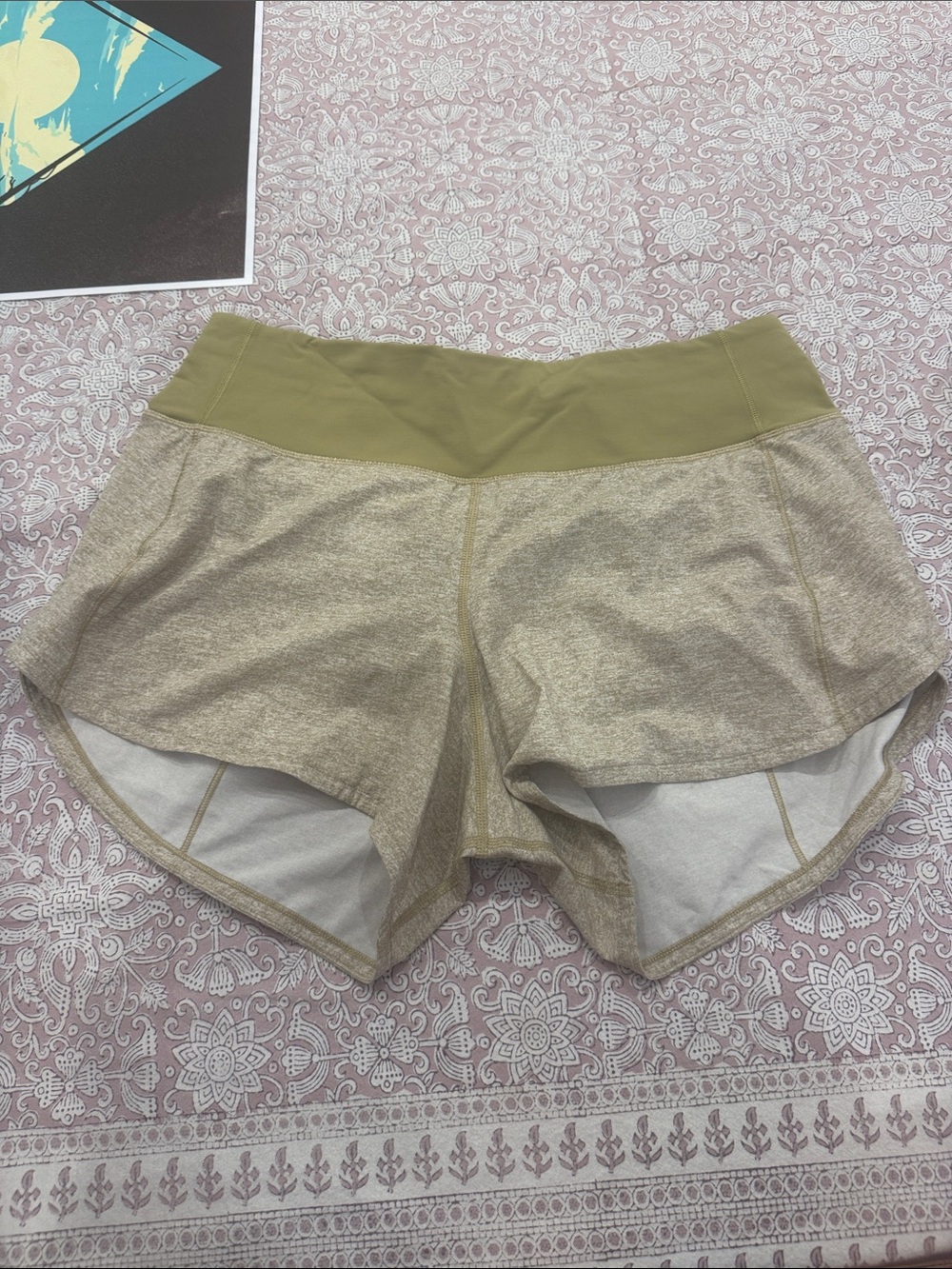 Lululemon green/white running shorts size 6
